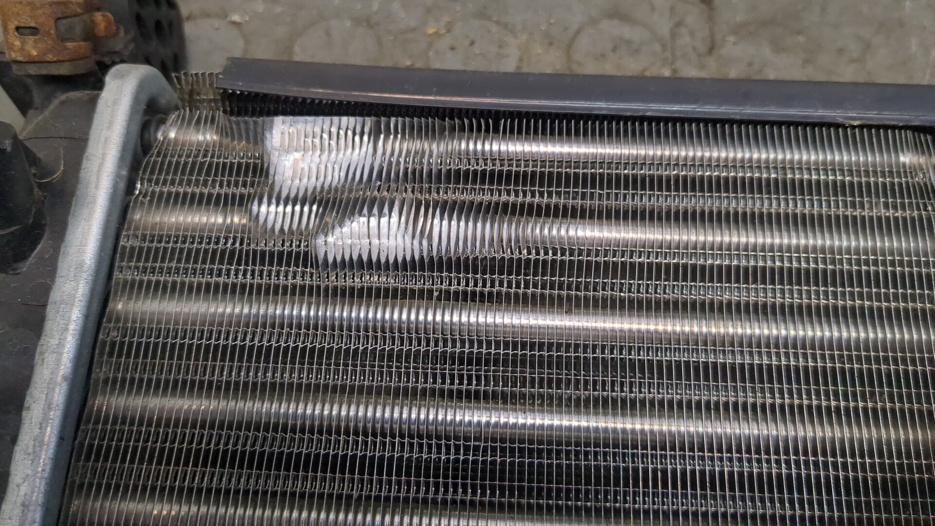 Радиатор охлаждения двигателя основной