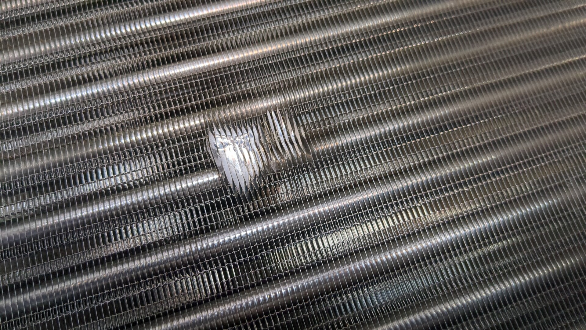 Радиатор охлаждения двигателя основной