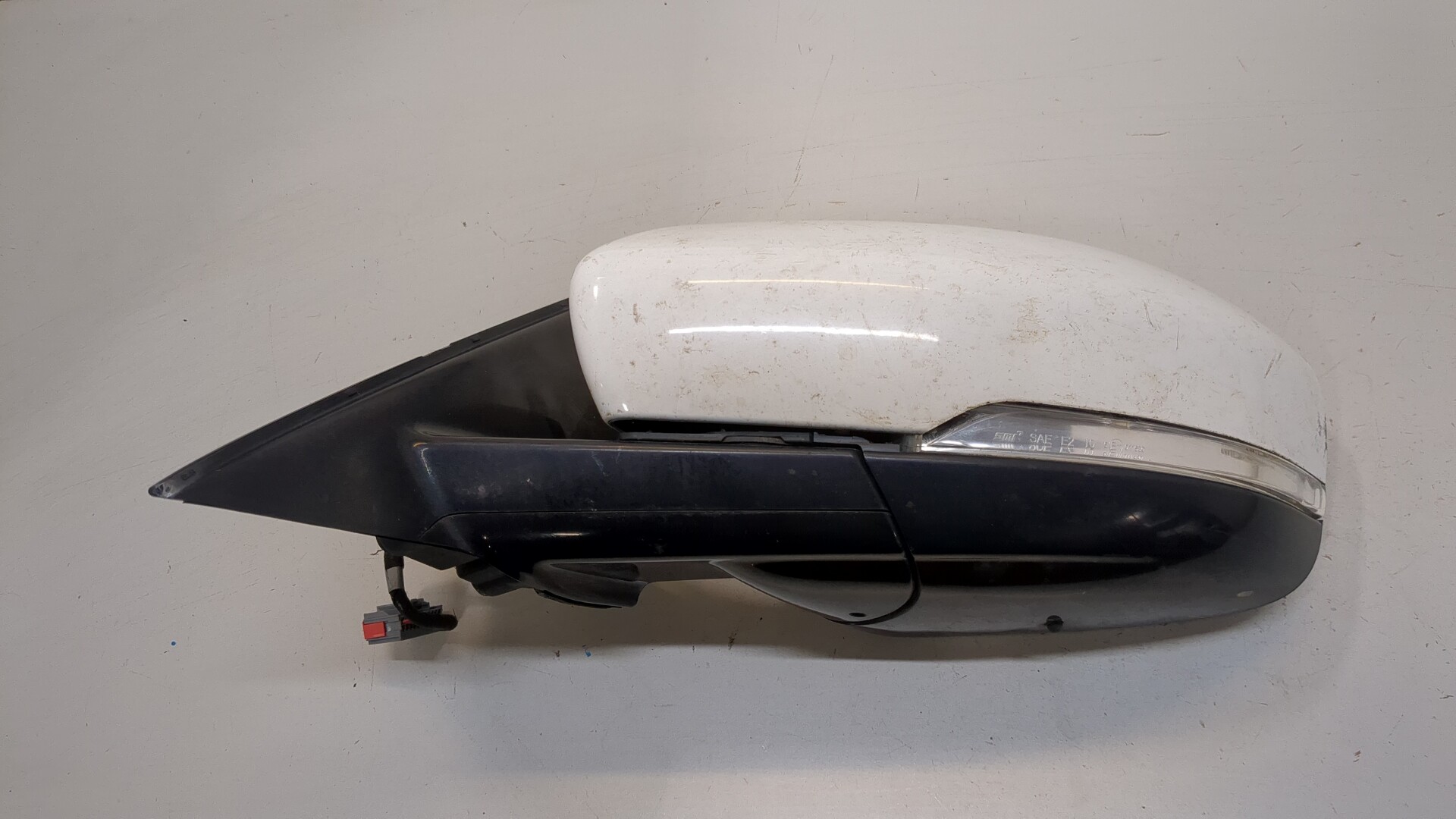 Зеркало левое электрическое