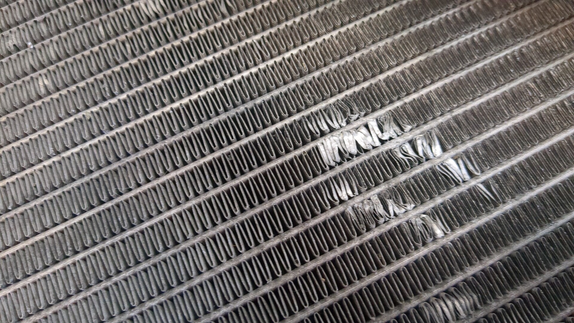 Радиатор охлаждения двигателя основной