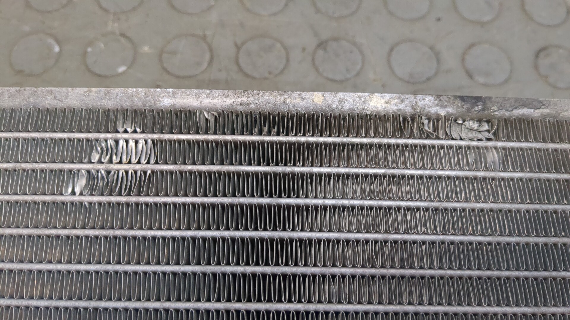 Радиатор охлаждения двигателя основной