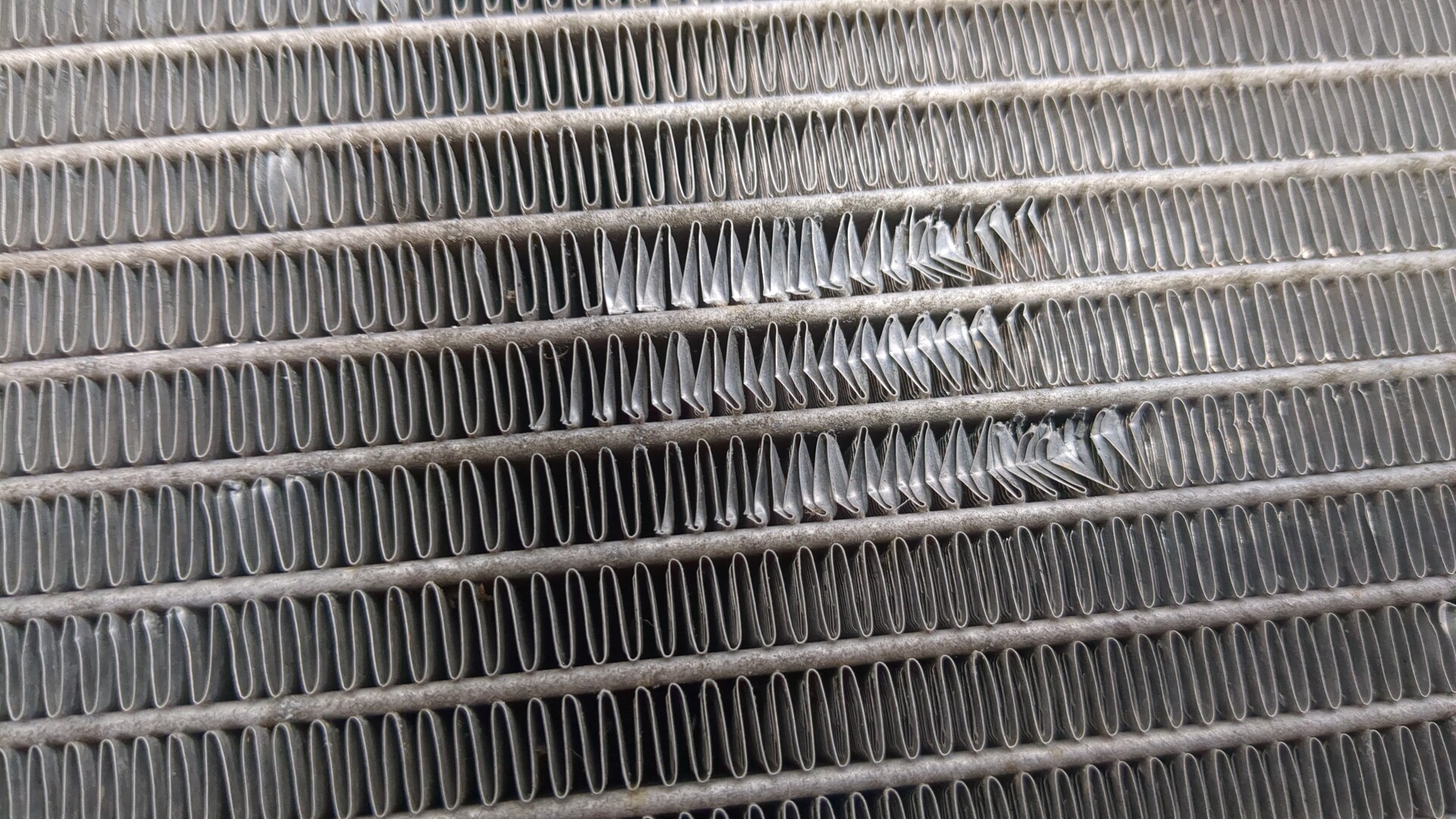 Радиатор охлаждения двигателя основной