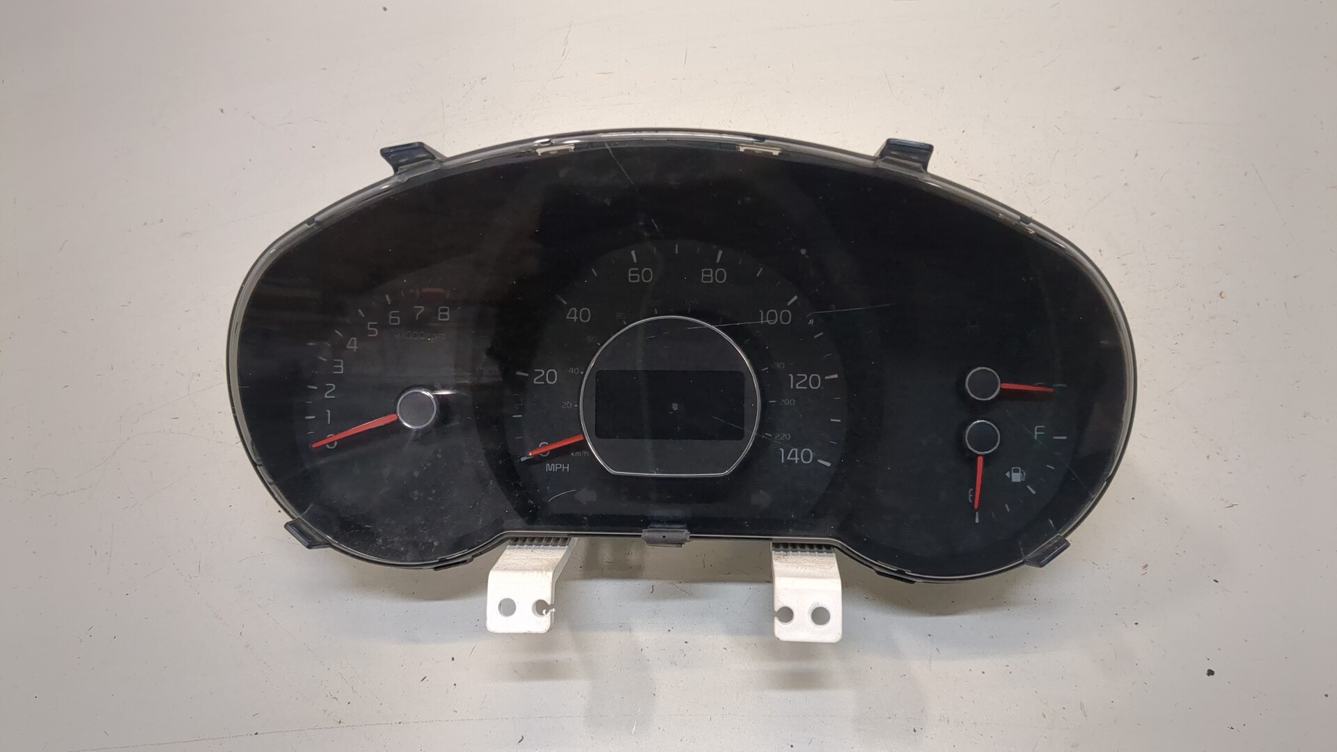 Панель приборов