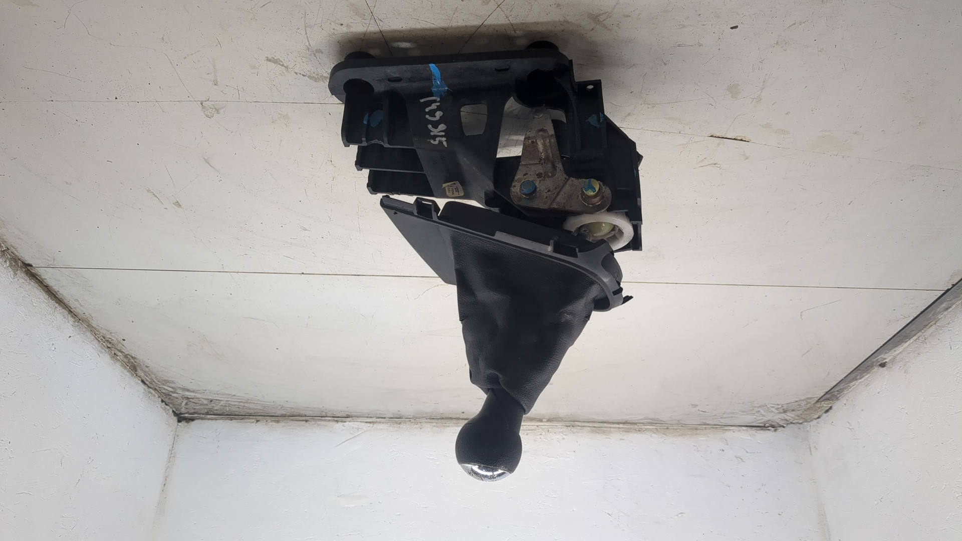 Кулиса МКПП / АКПП