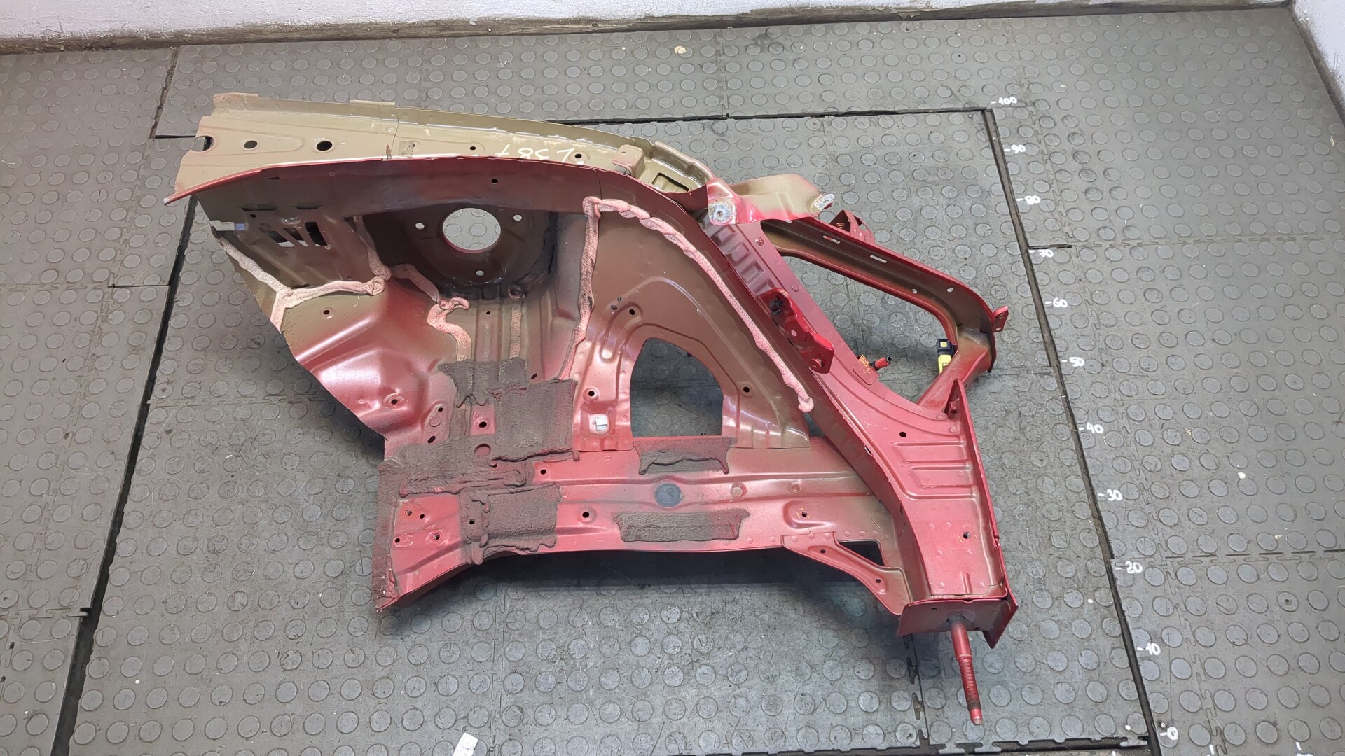 Лонжерон передний правый