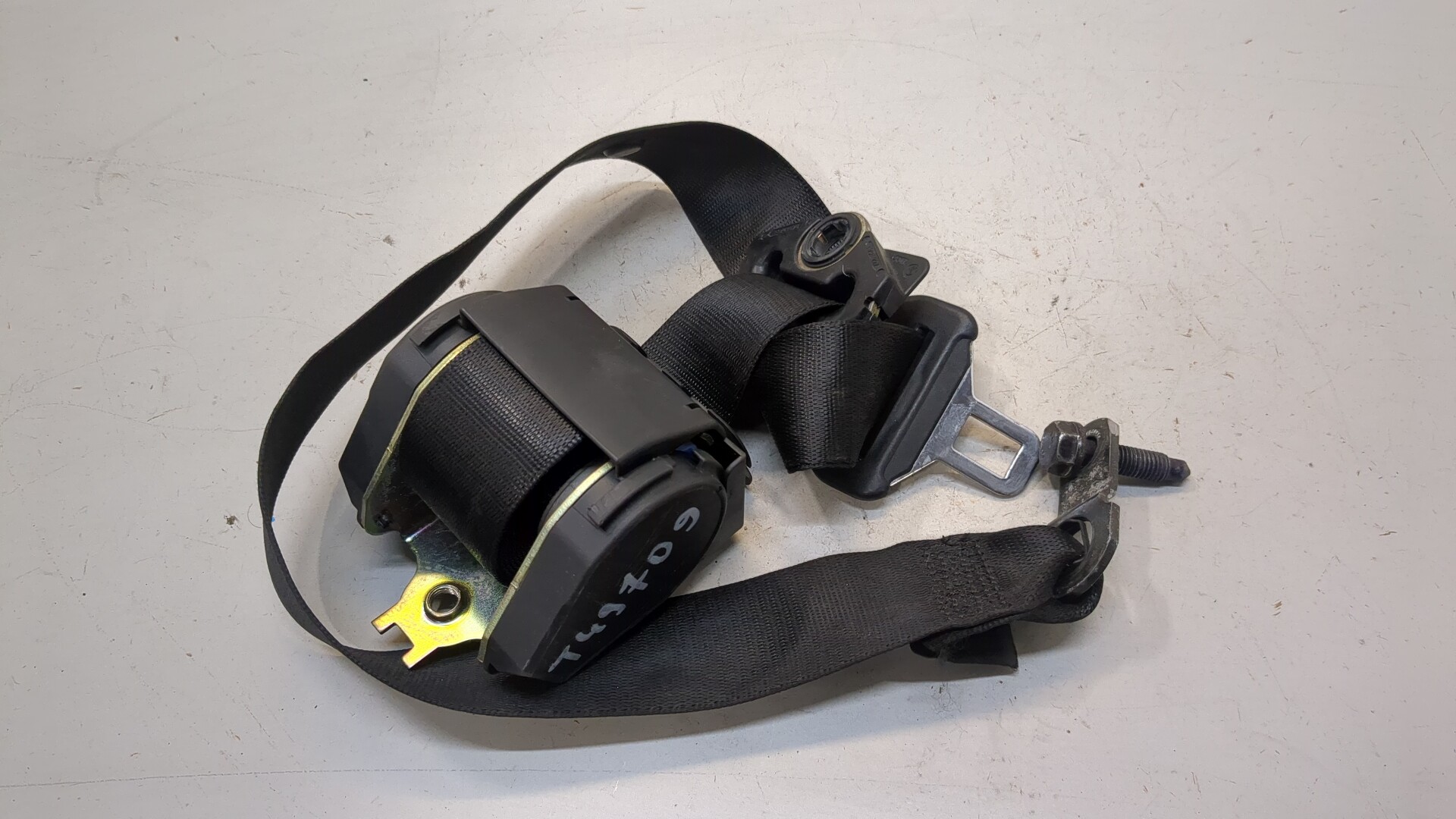 Ремень безопасности