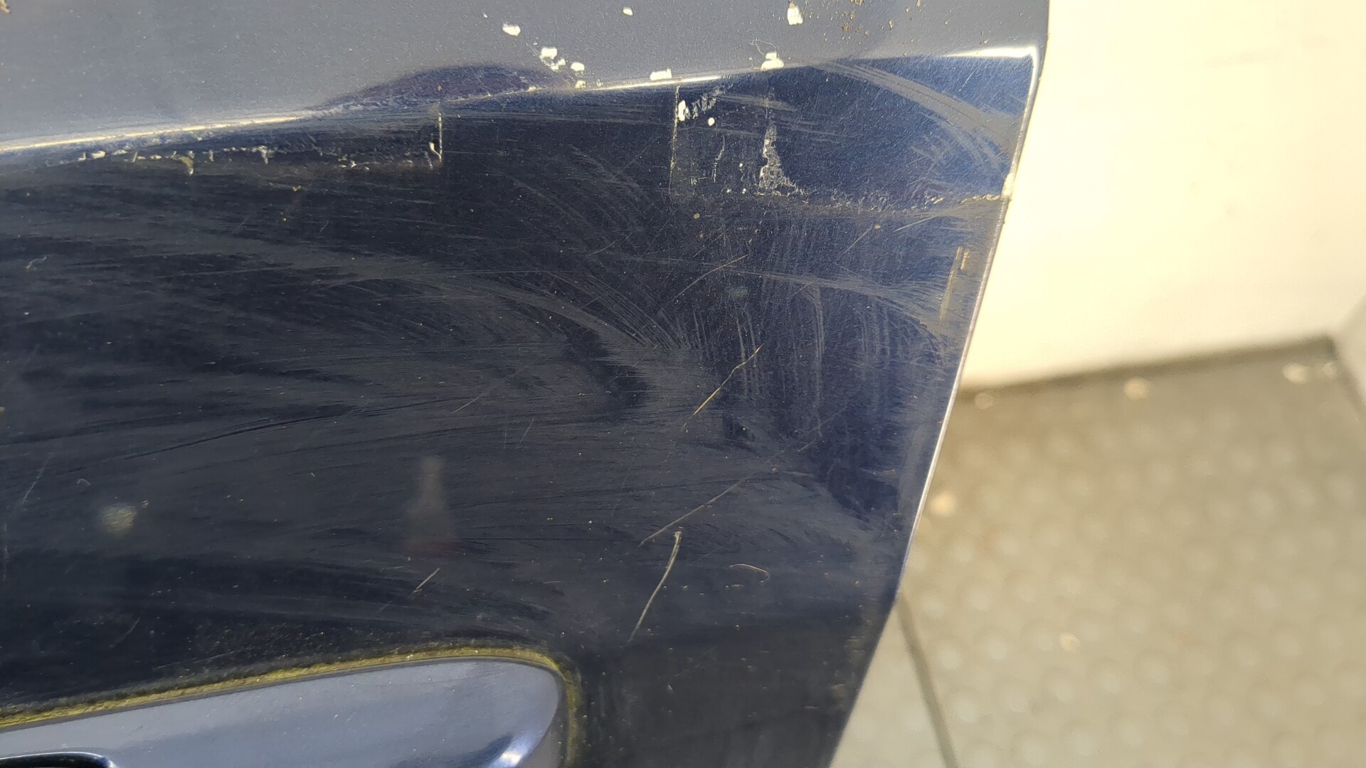 Дверь передняя левая