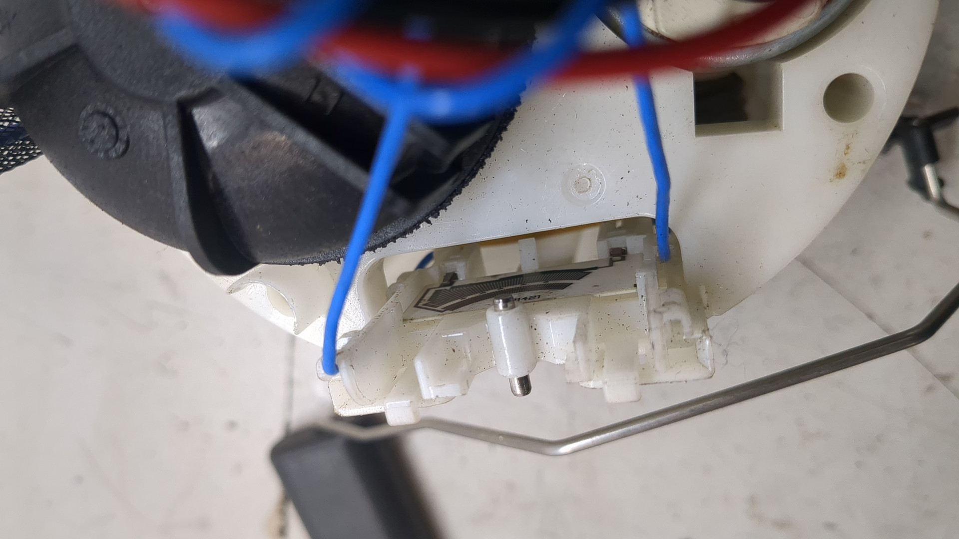 Насос топливный электрический