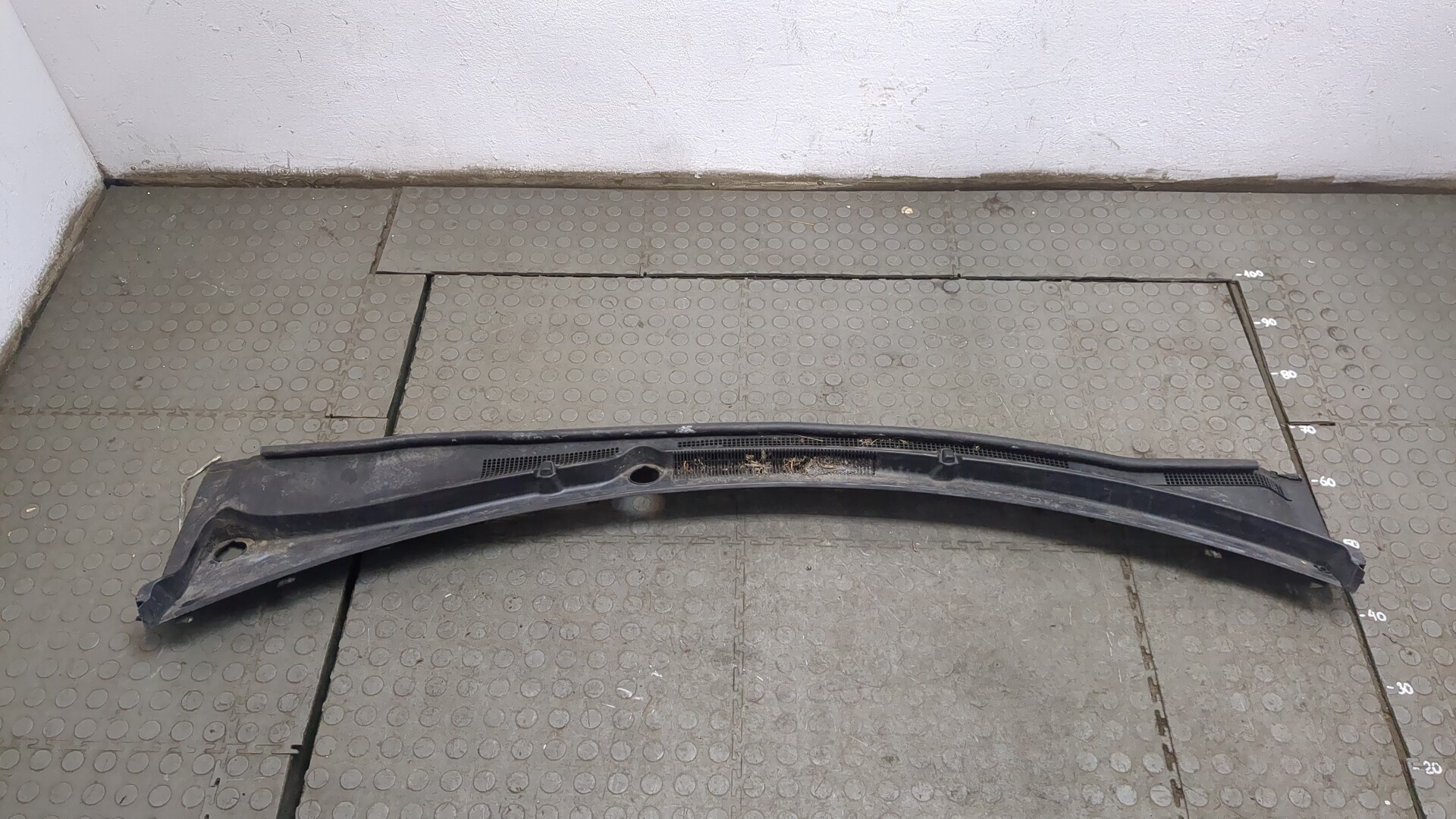 Решетка стеклоочистителей (Жабо)