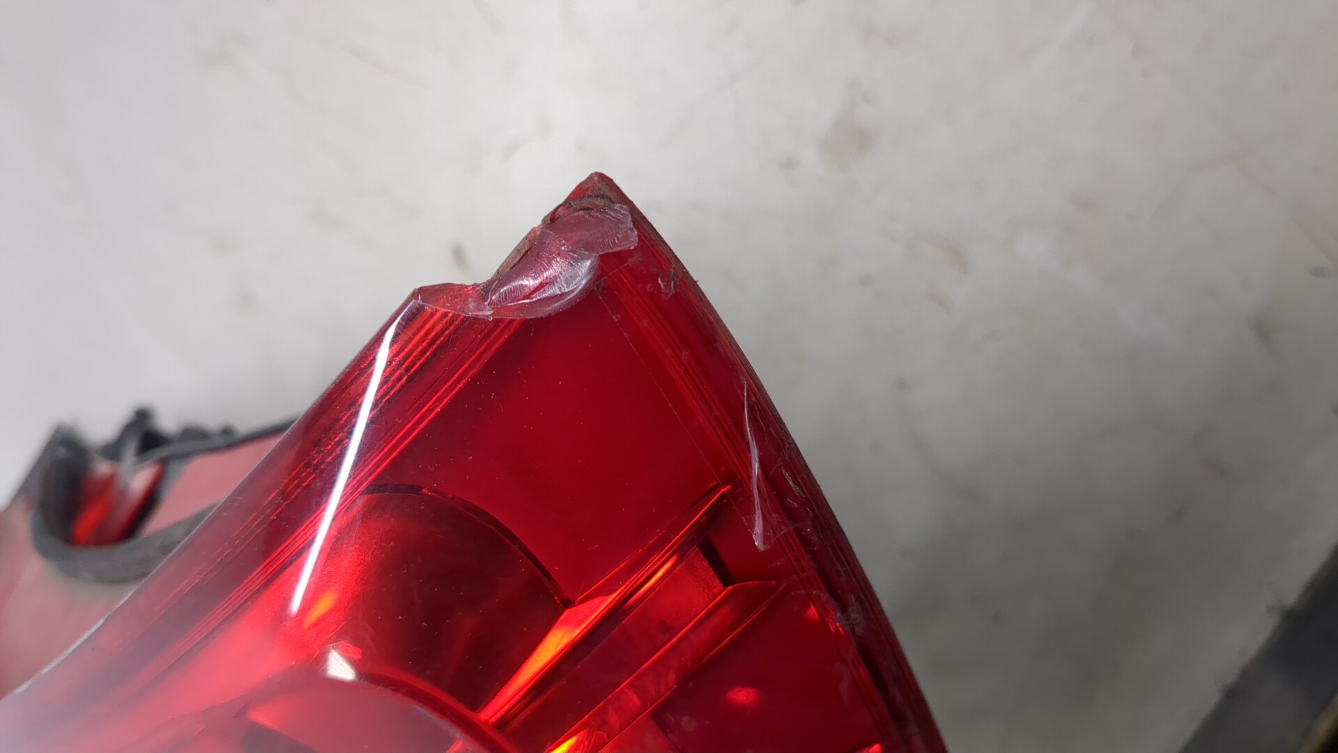 Фонарь задний правый