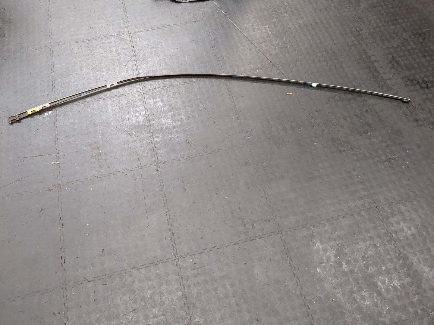 Молдинг крыши левый