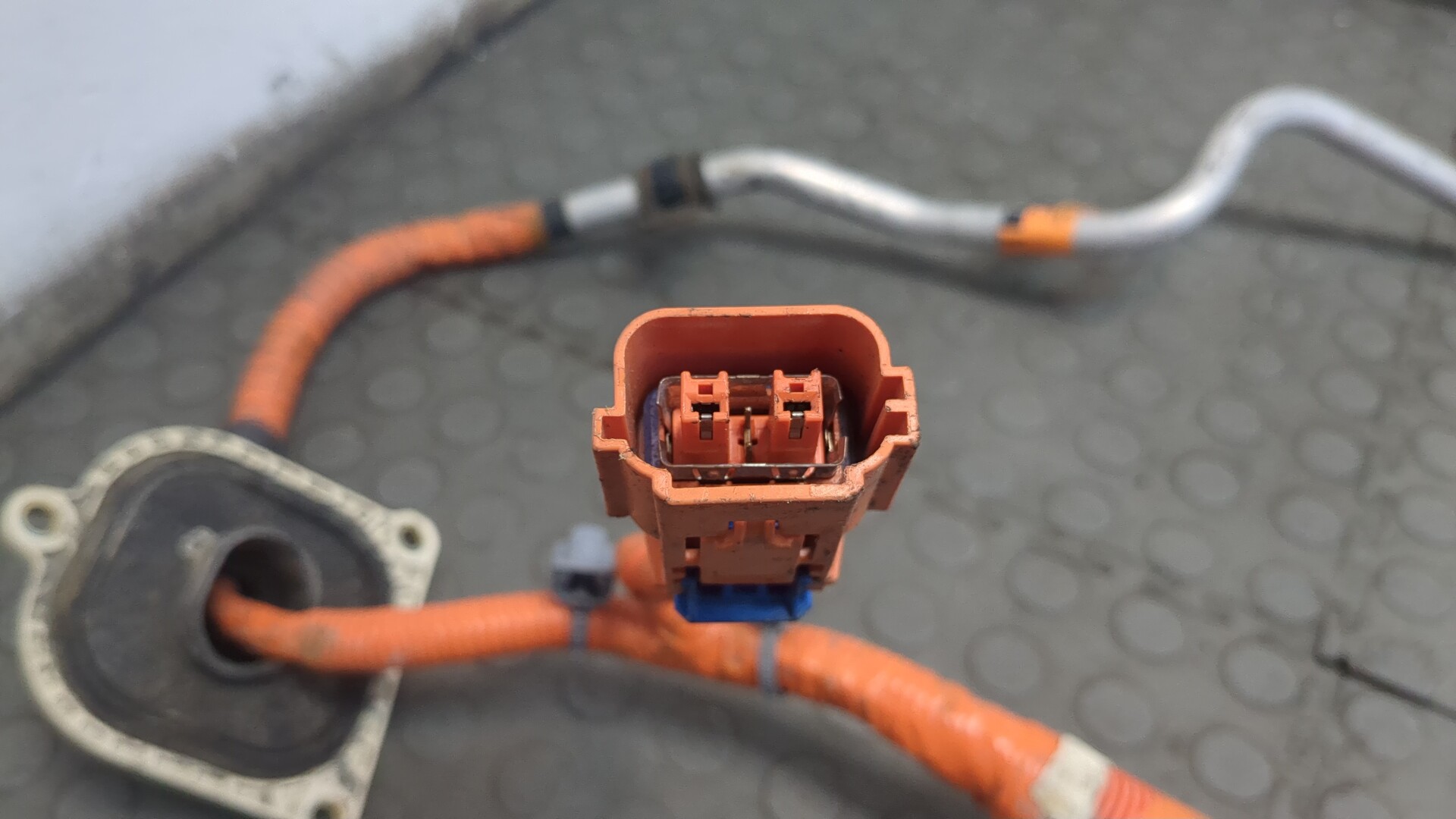 Провод высокого напряжения