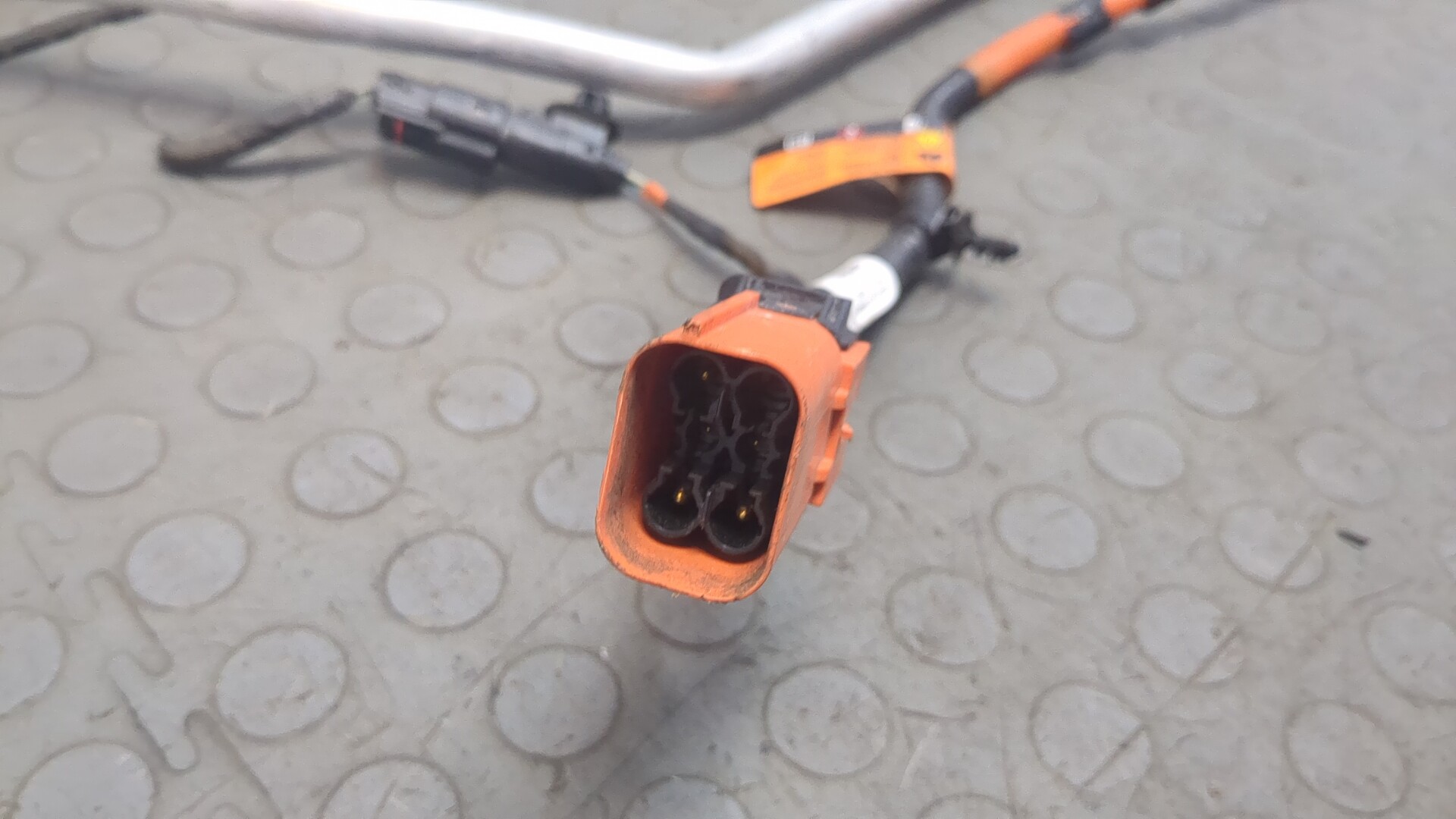 Провод высокого напряжения