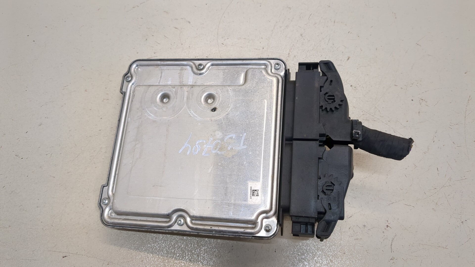 Блок управления двигателем