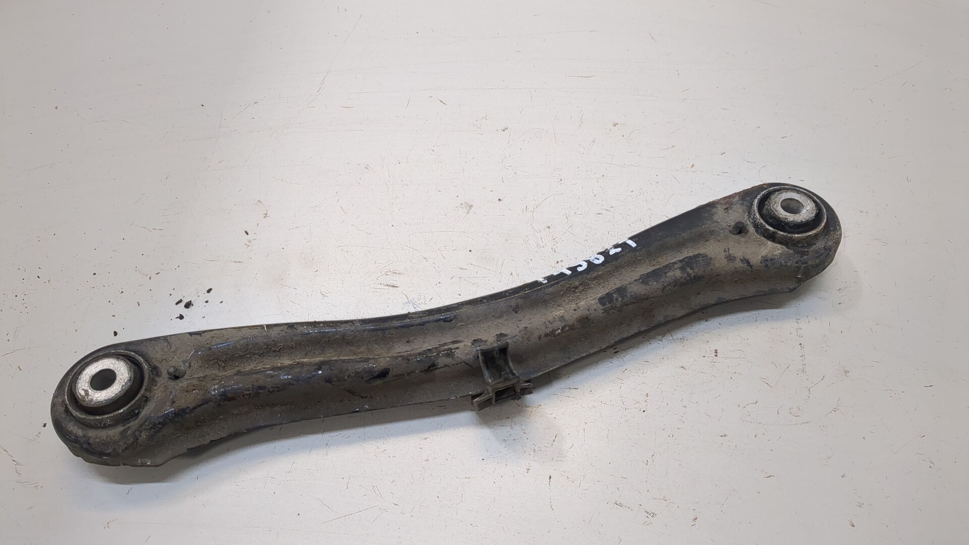 Рычаг задний