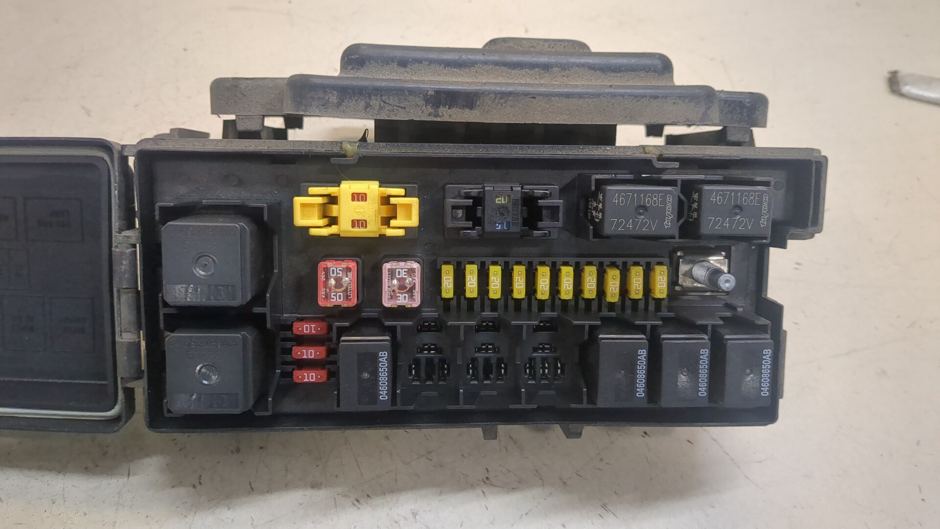 Блок предохранителей