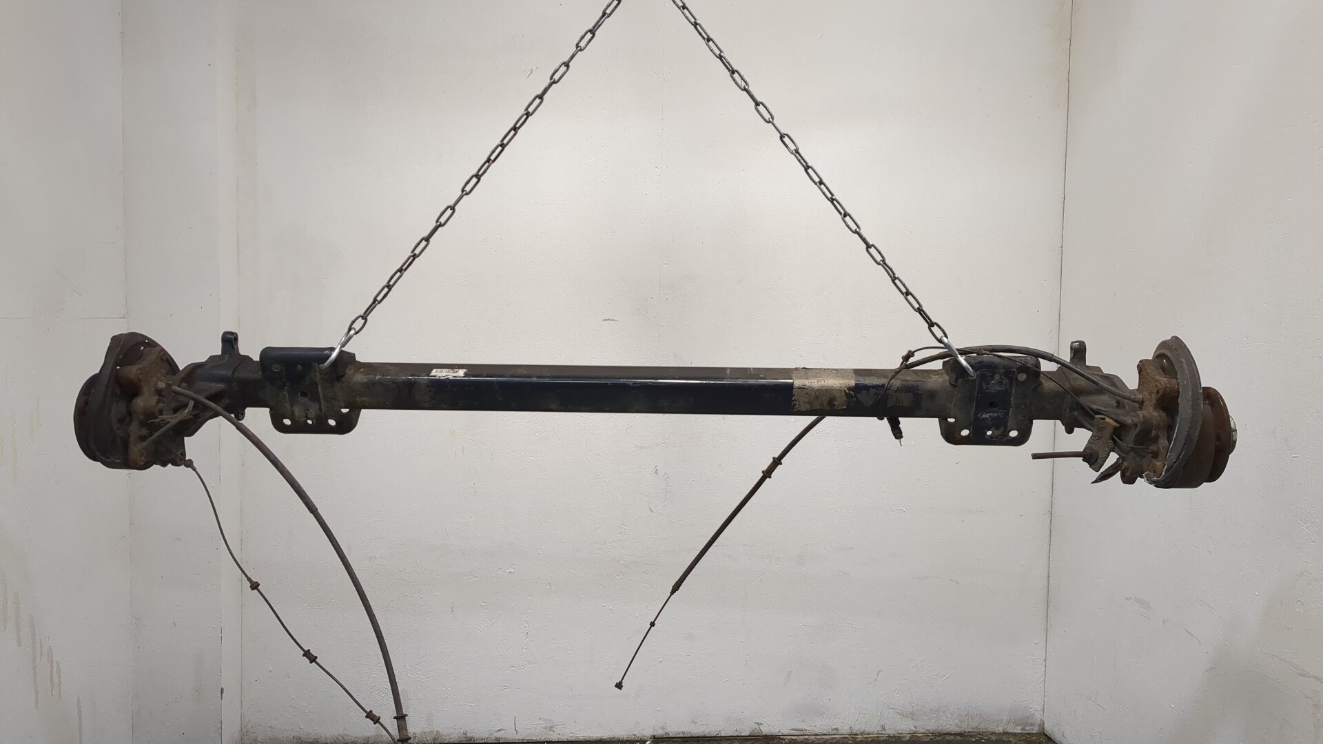 Балка задняя