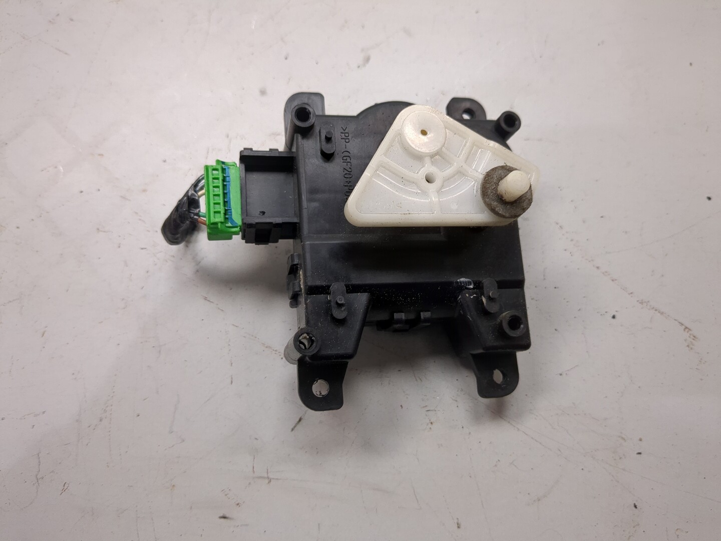 Моторчик заслонки печки