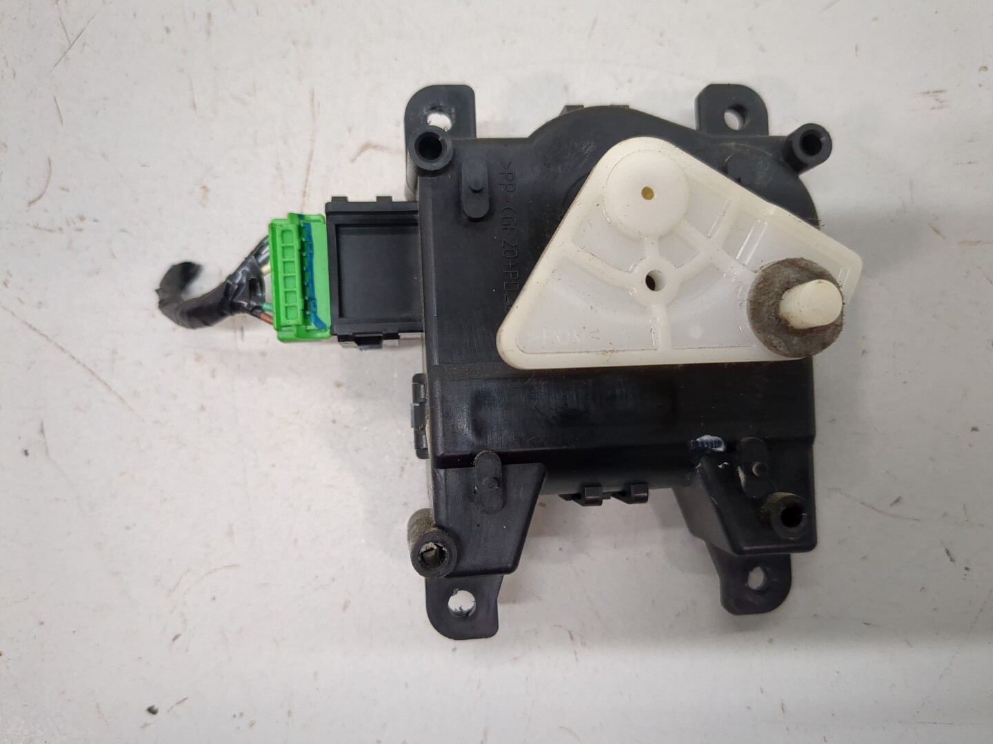 Моторчик заслонки печки