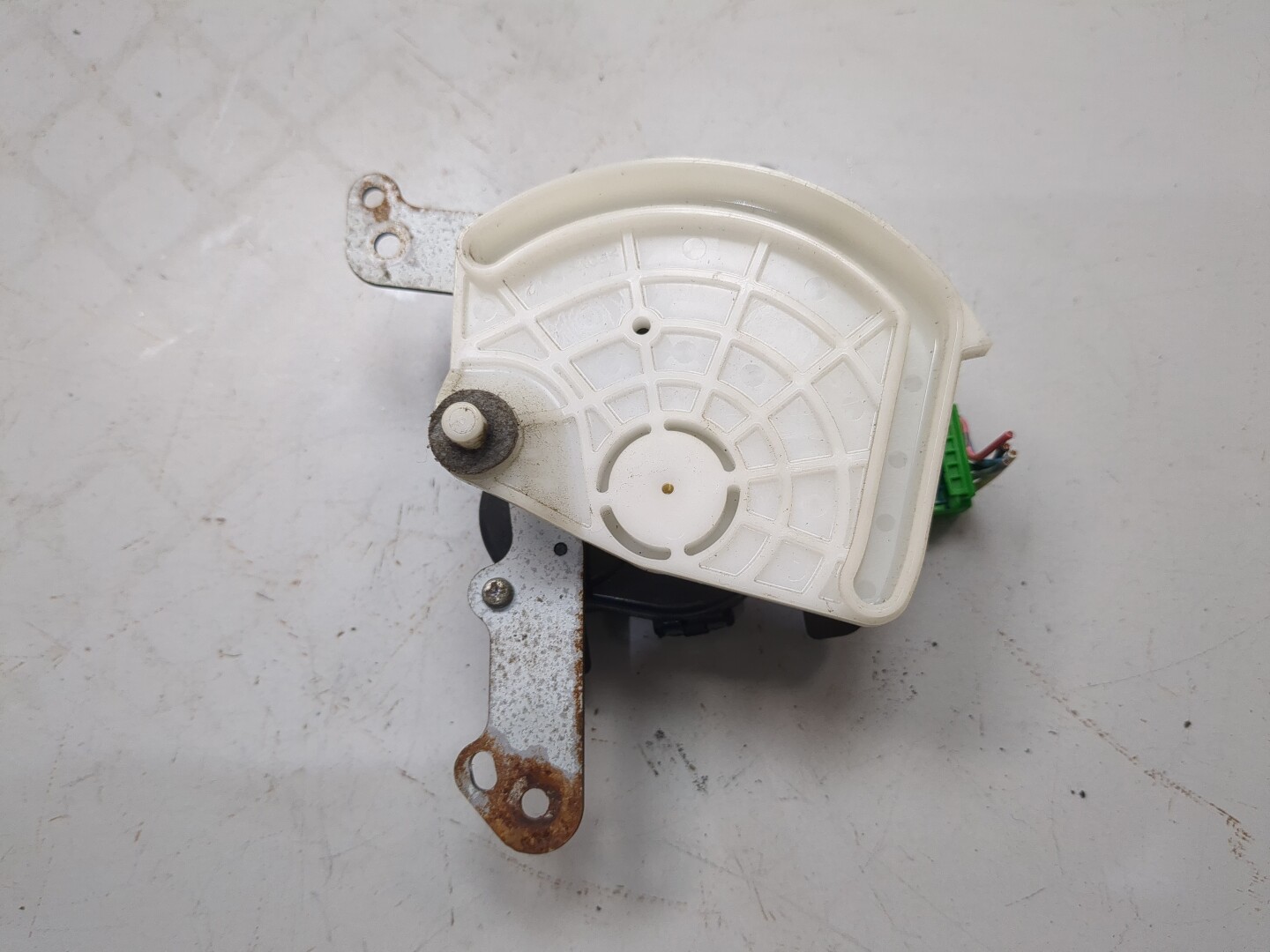 Моторчик заслонки печки