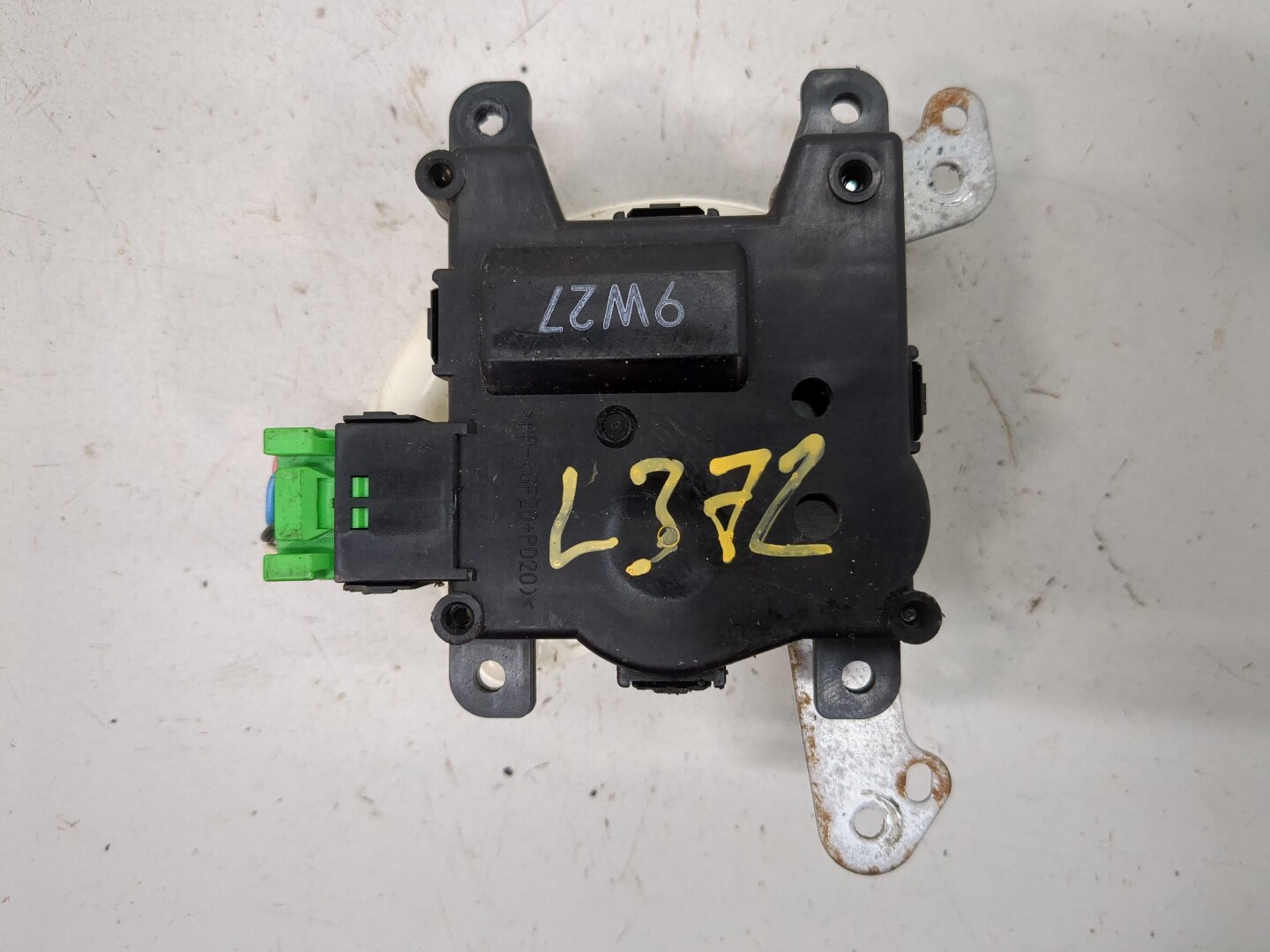 Моторчик заслонки печки