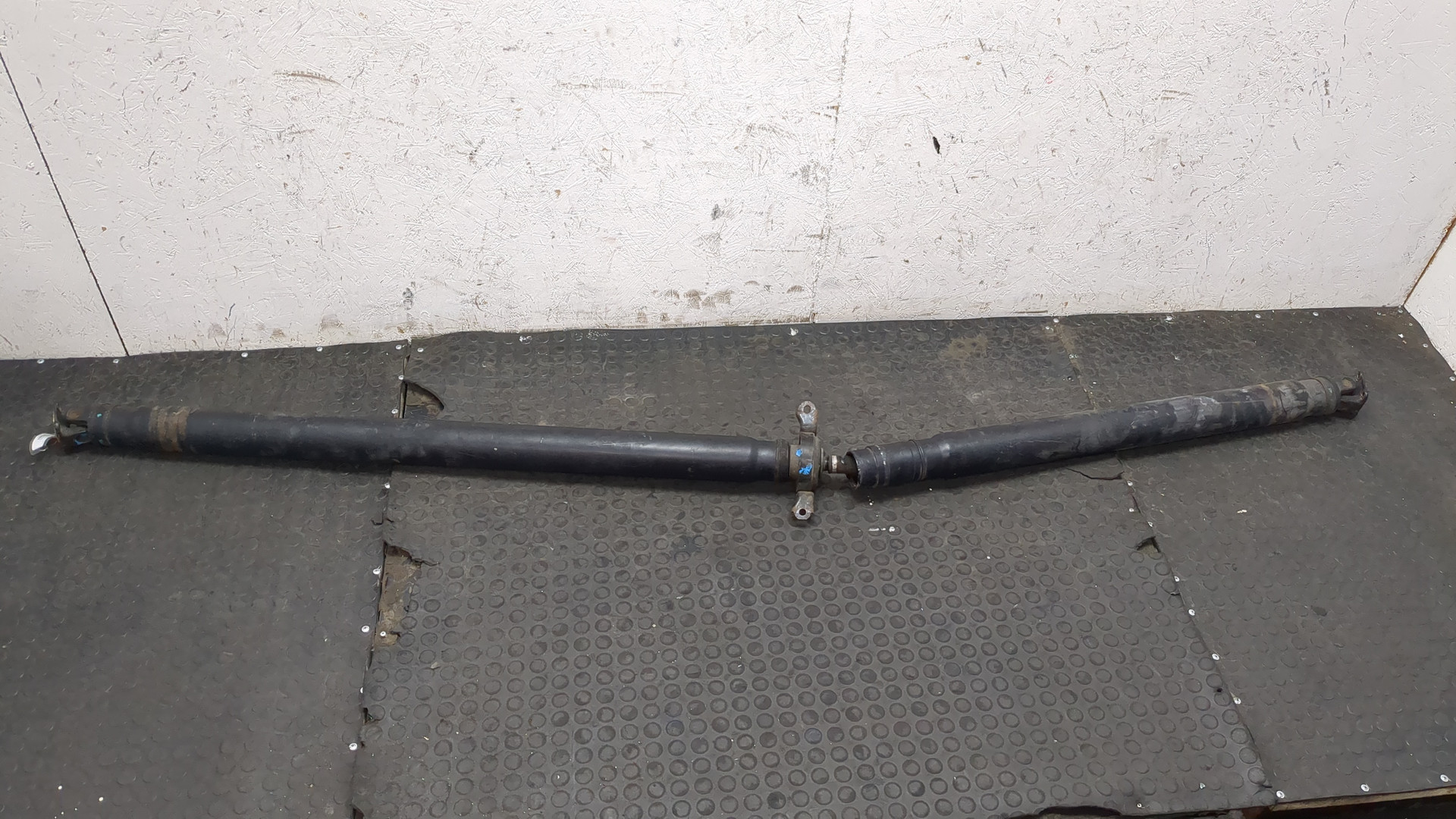 Вал карданный задний