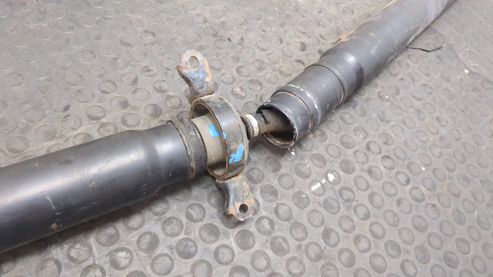 Вал карданный задний