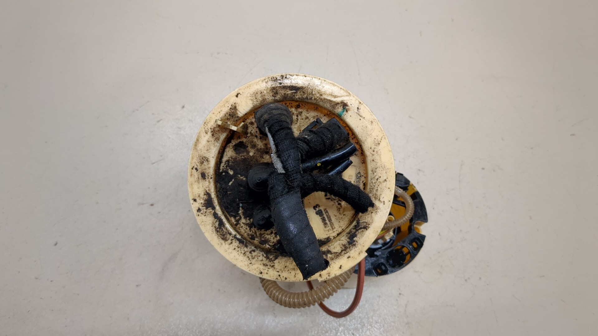 Насос топливный электрический