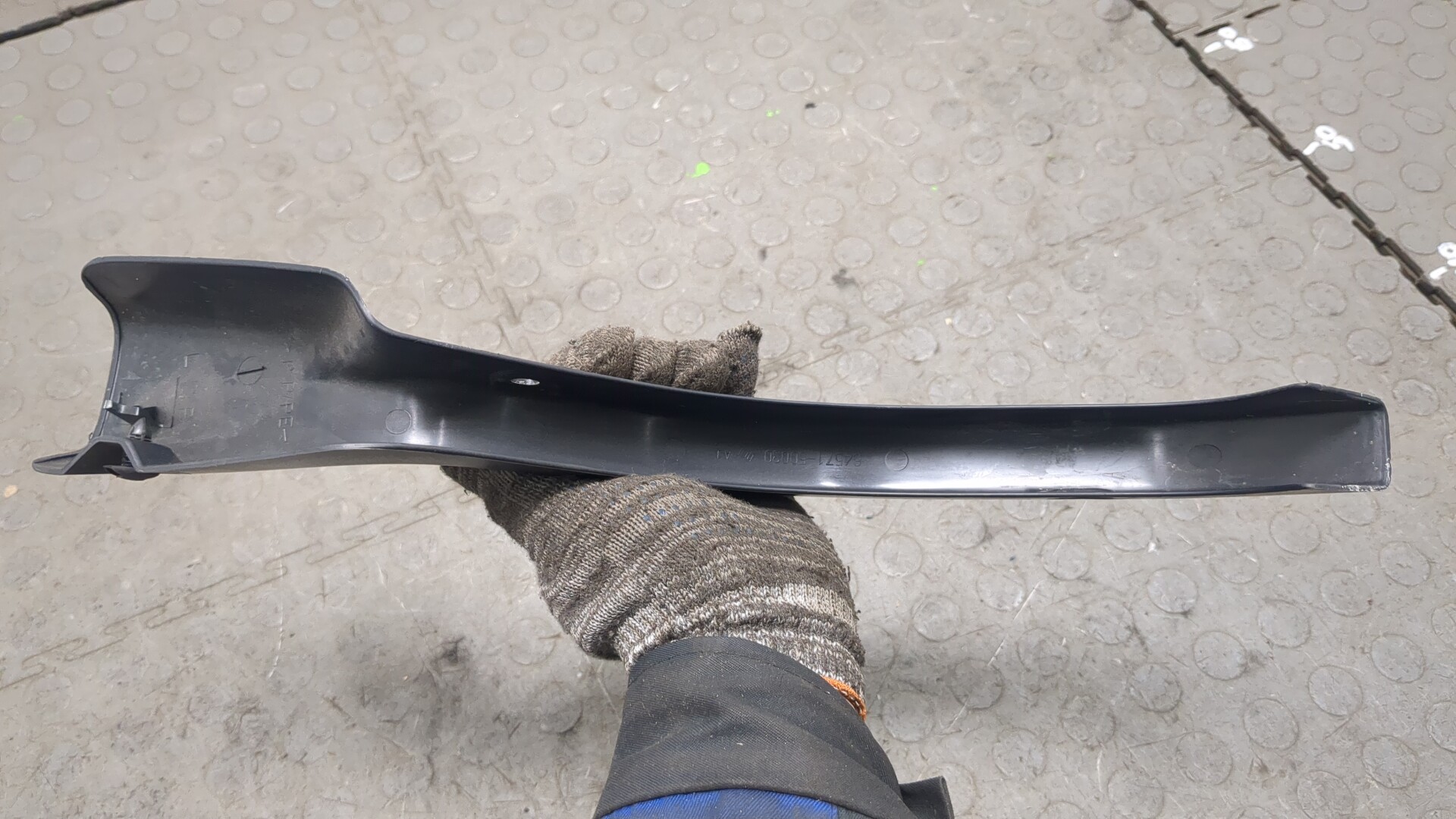 Обшивка багажника