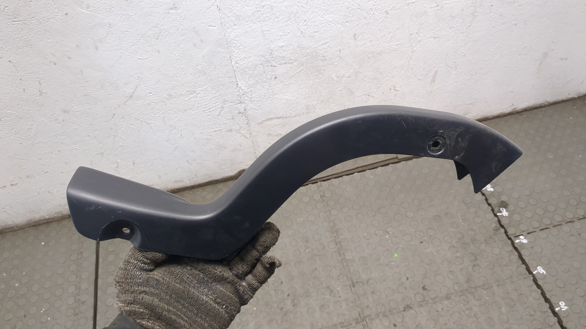 Обшивка багажника