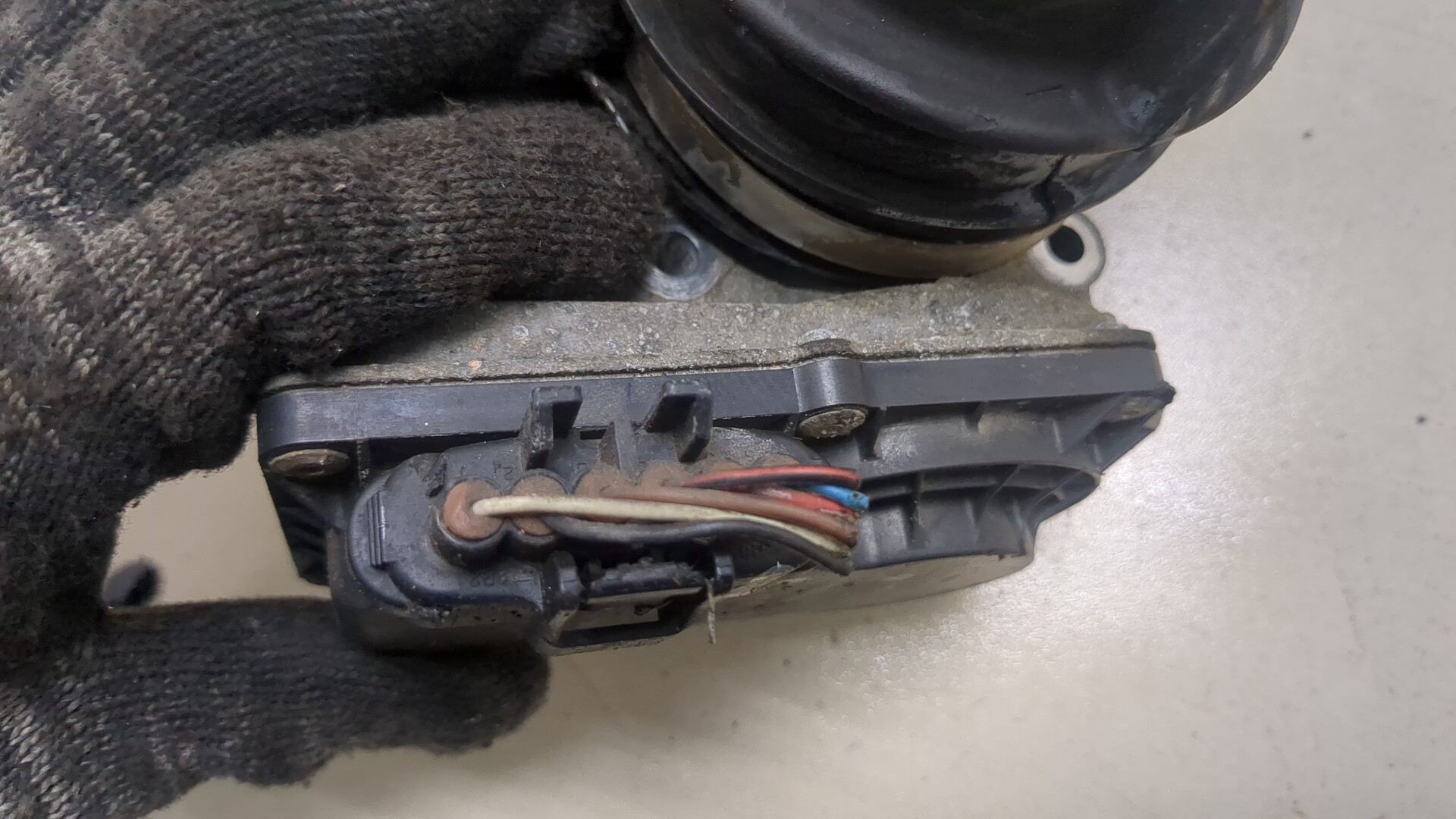 Заслонка дроссельная электрическая