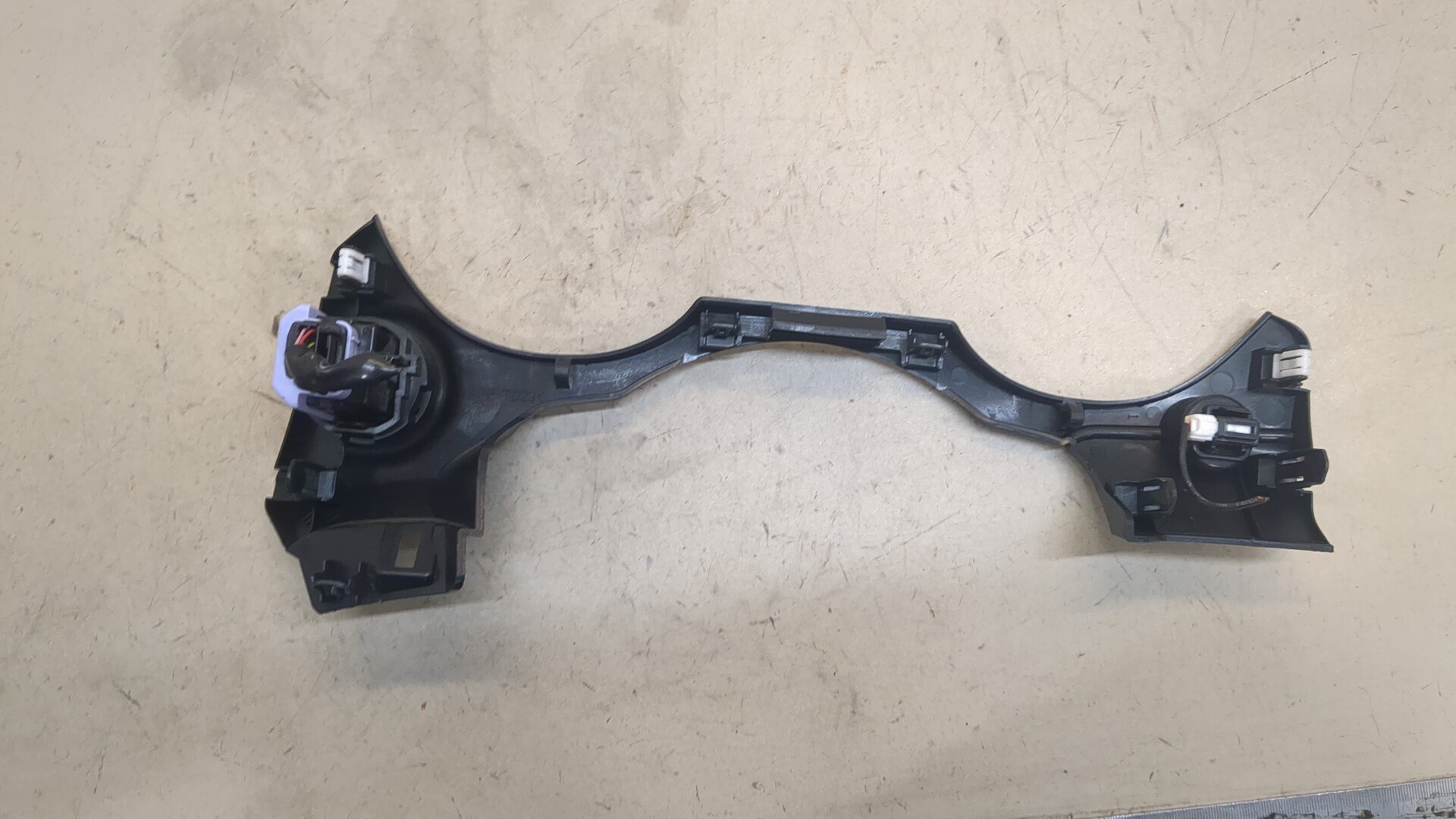 Кнопка запуска двигателя