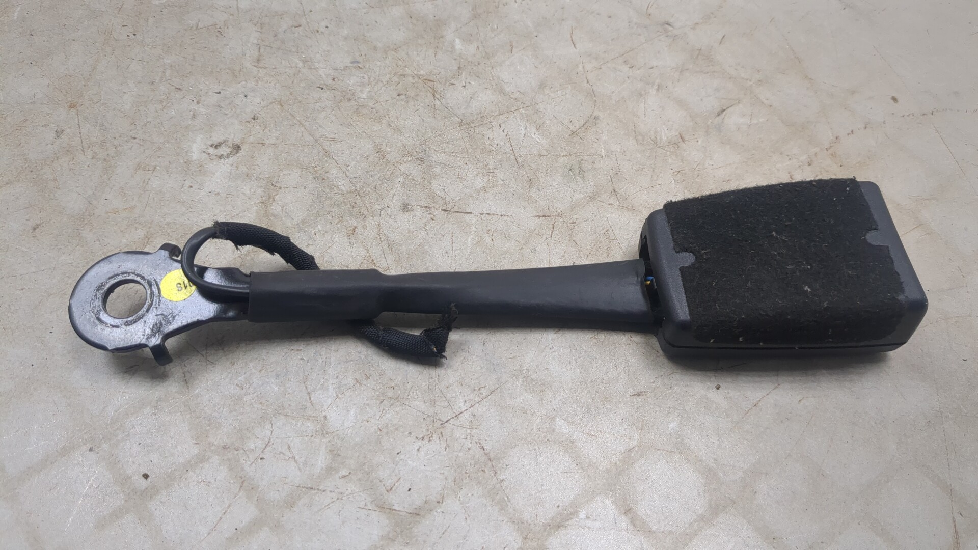 Ответная часть ремня безопасности