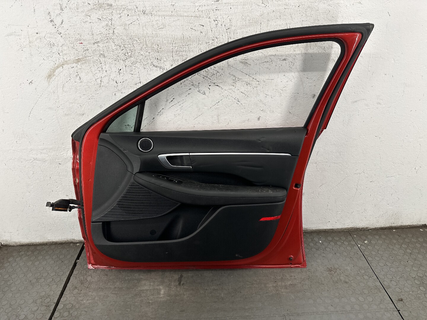 Дверь передняя правая