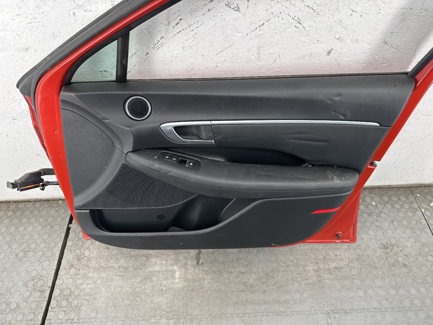 Дверь передняя правая