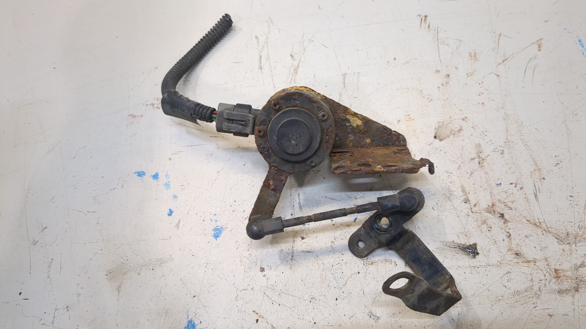 Датчик регулировки дорож. просвета