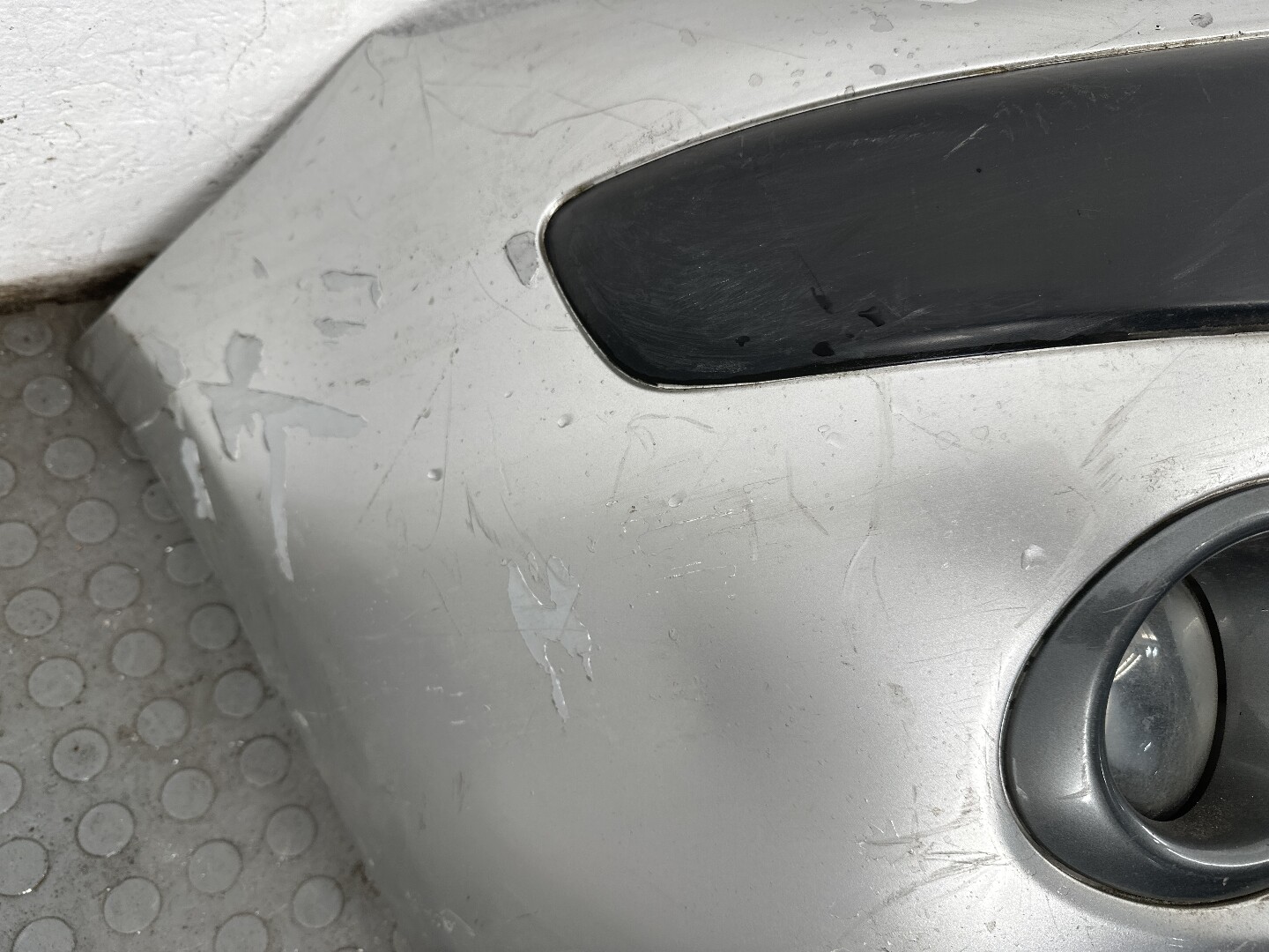 Бампер передний