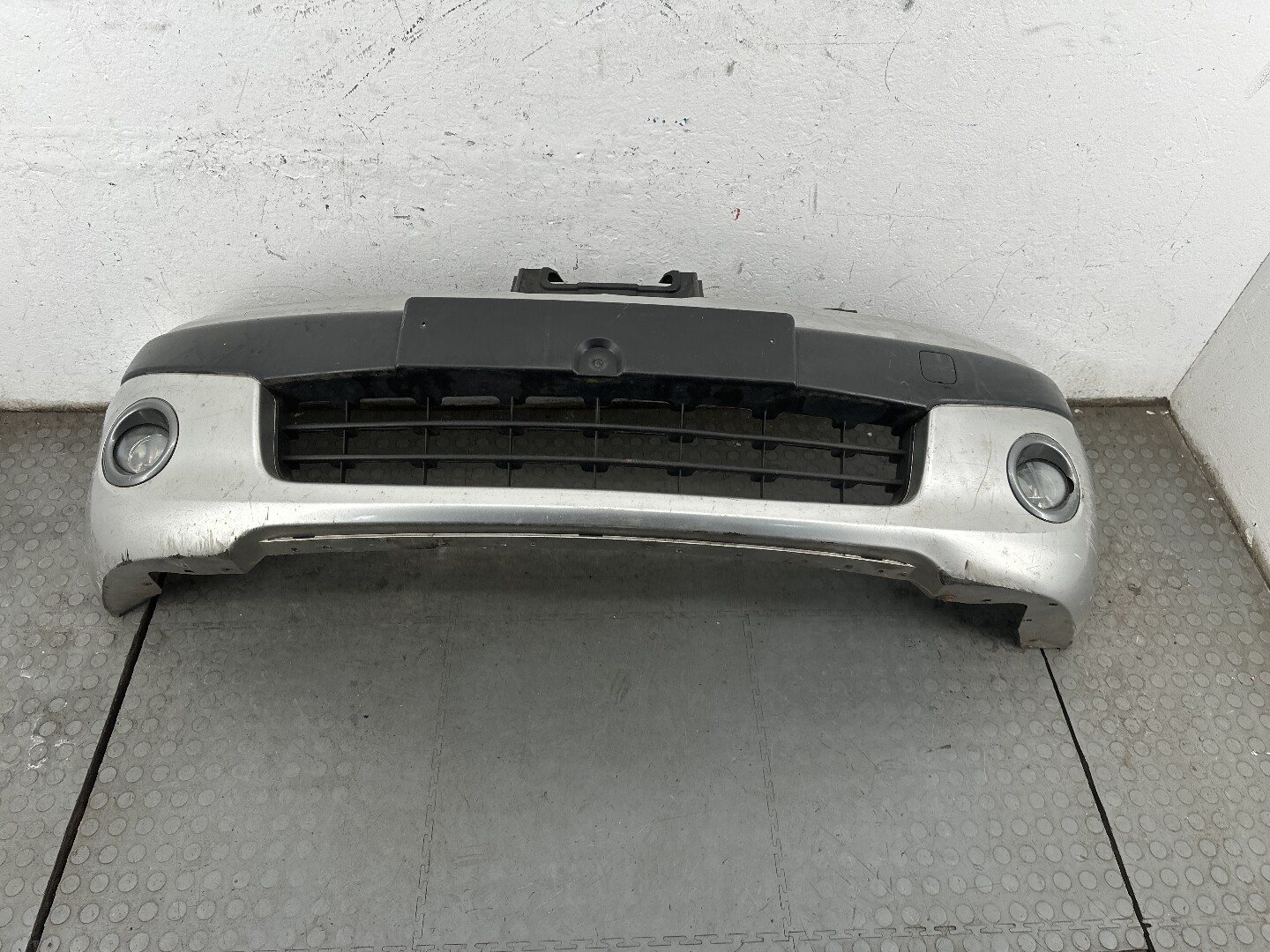 Бампер передний