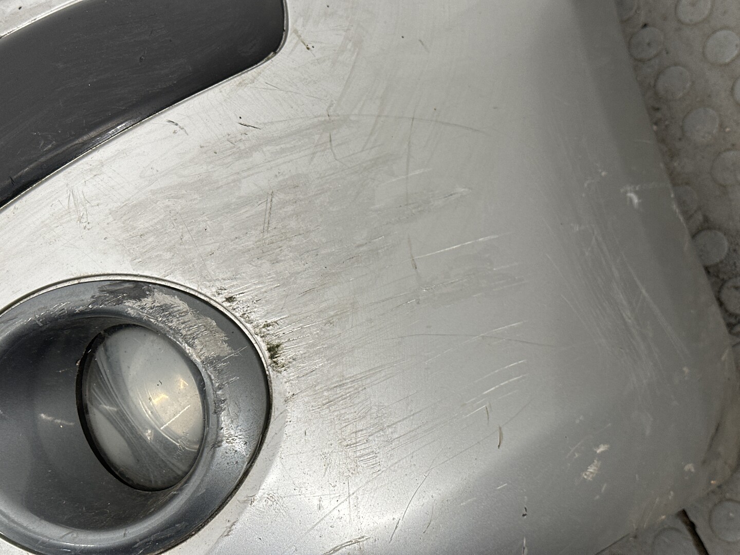 Бампер передний