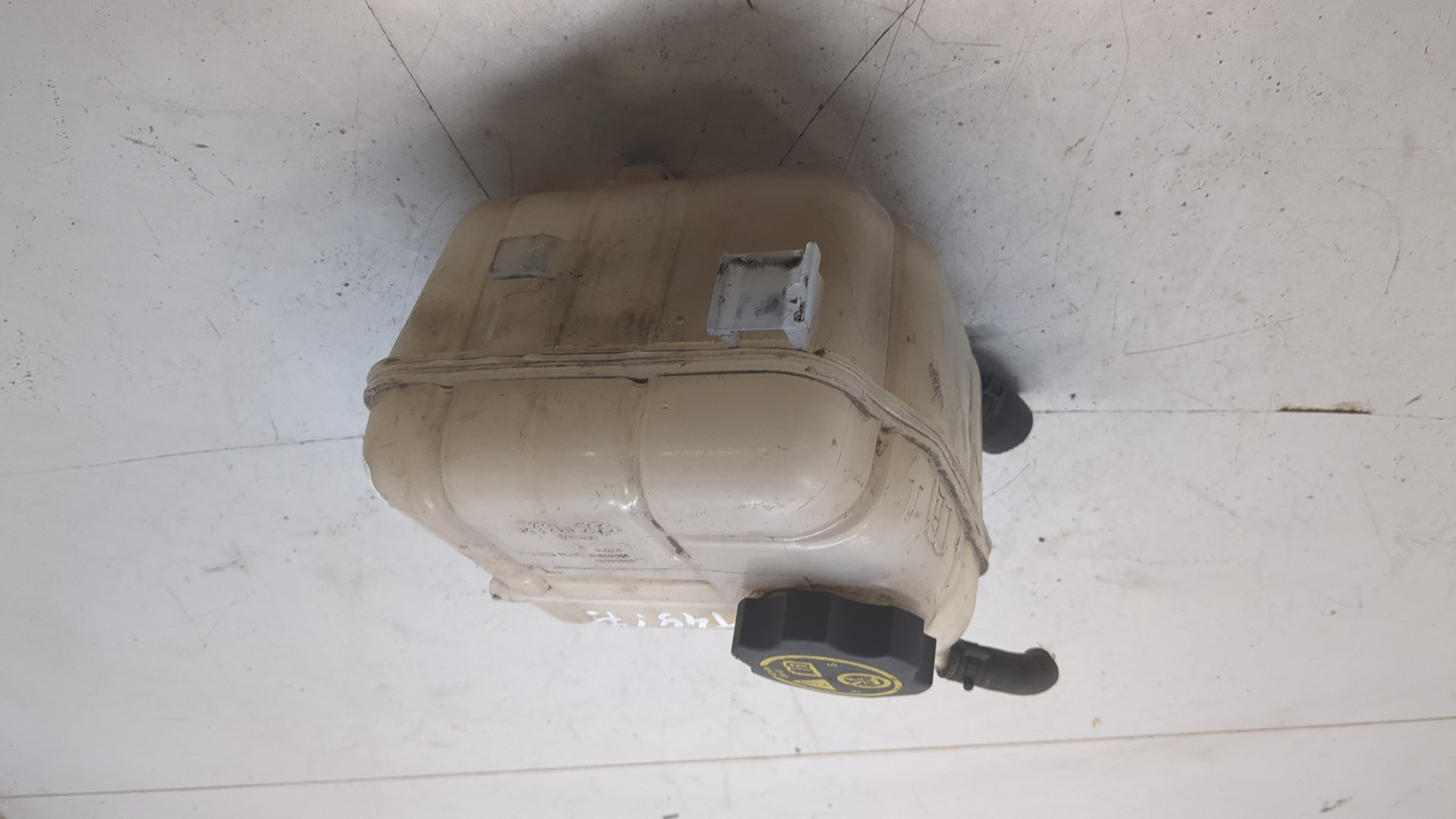 Бачок расширительный