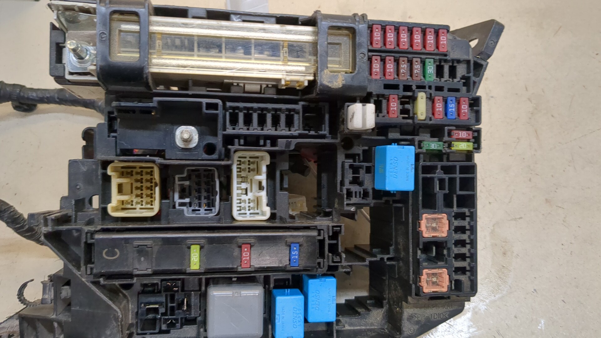 Блок предохранителей