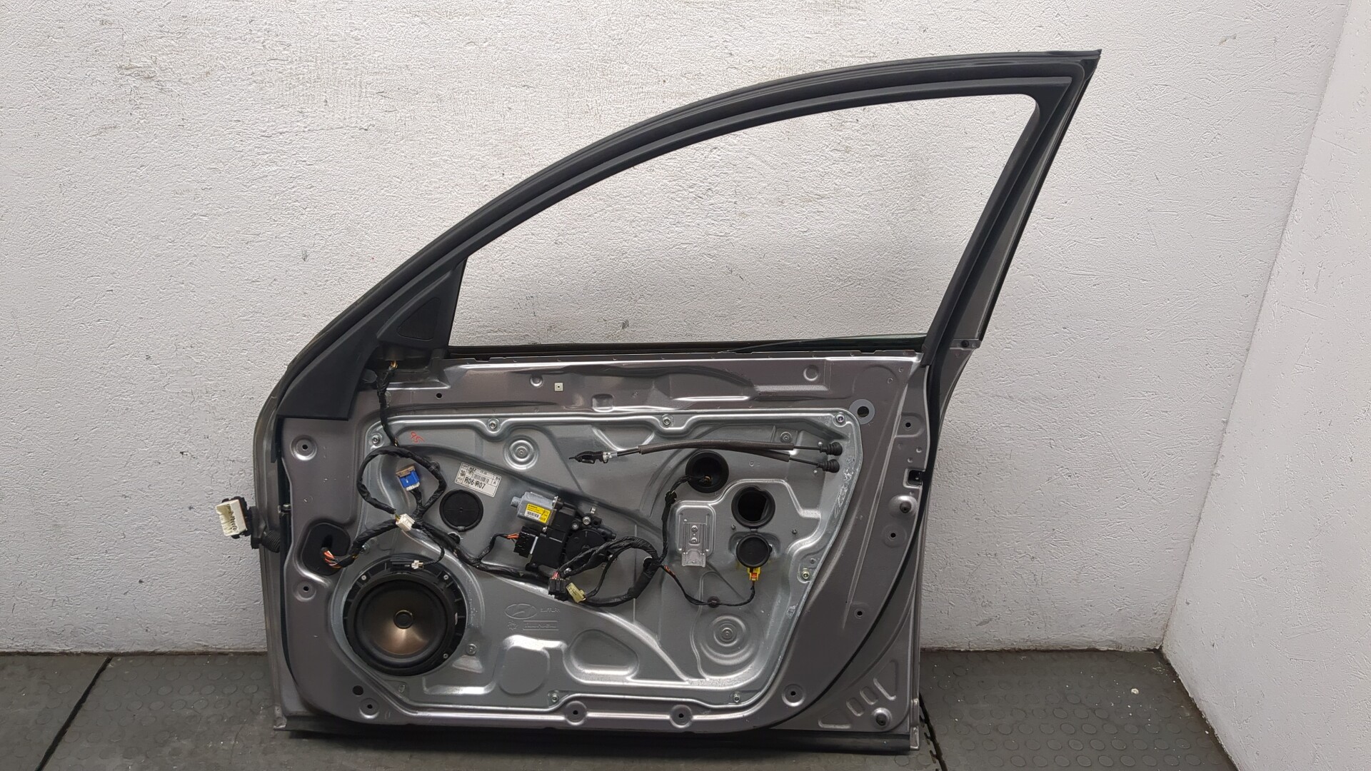 Дверь передняя правая