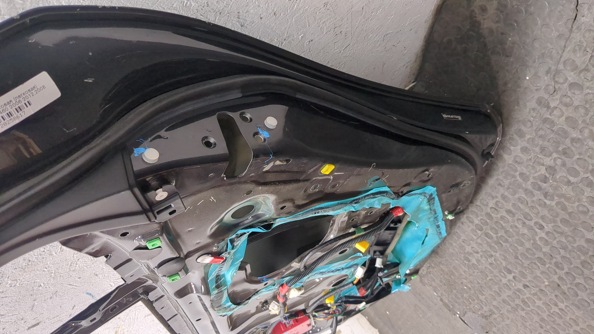 Дверь задняя правая