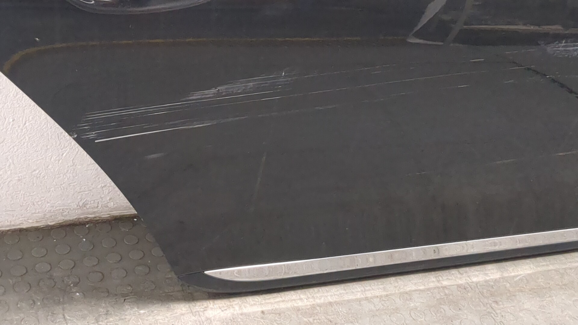 Дверь задняя правая