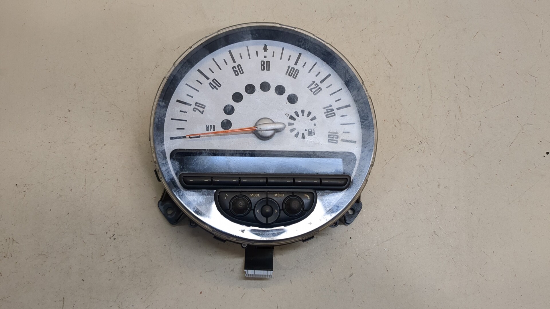 Панель приборов