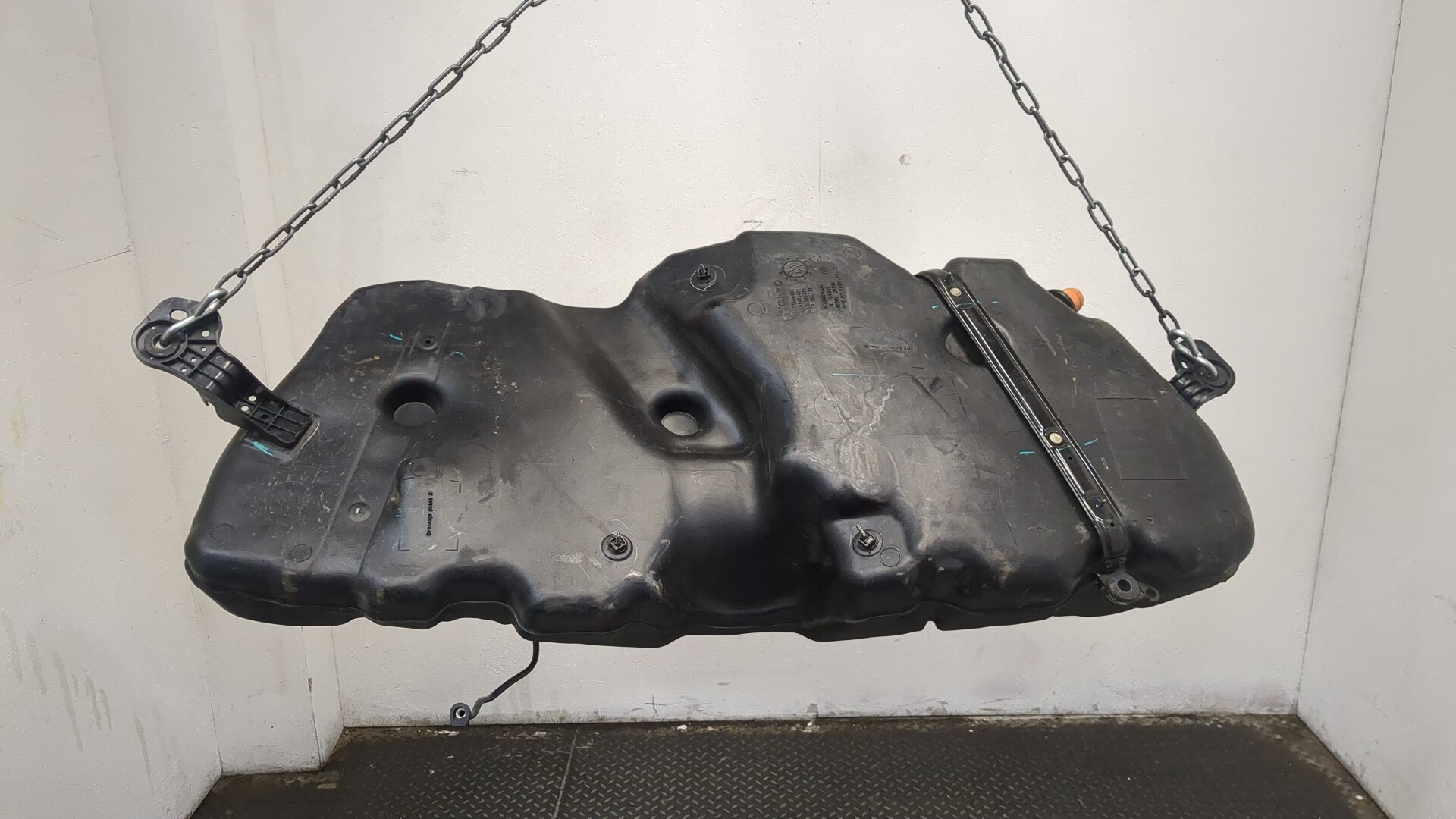 Бак топливный