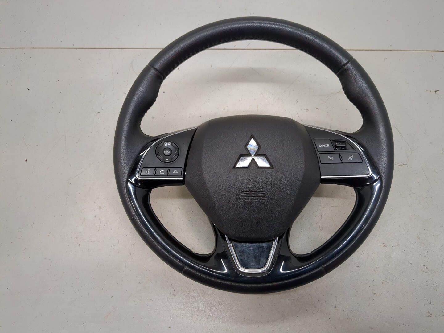 Рулевое колесо (руль)