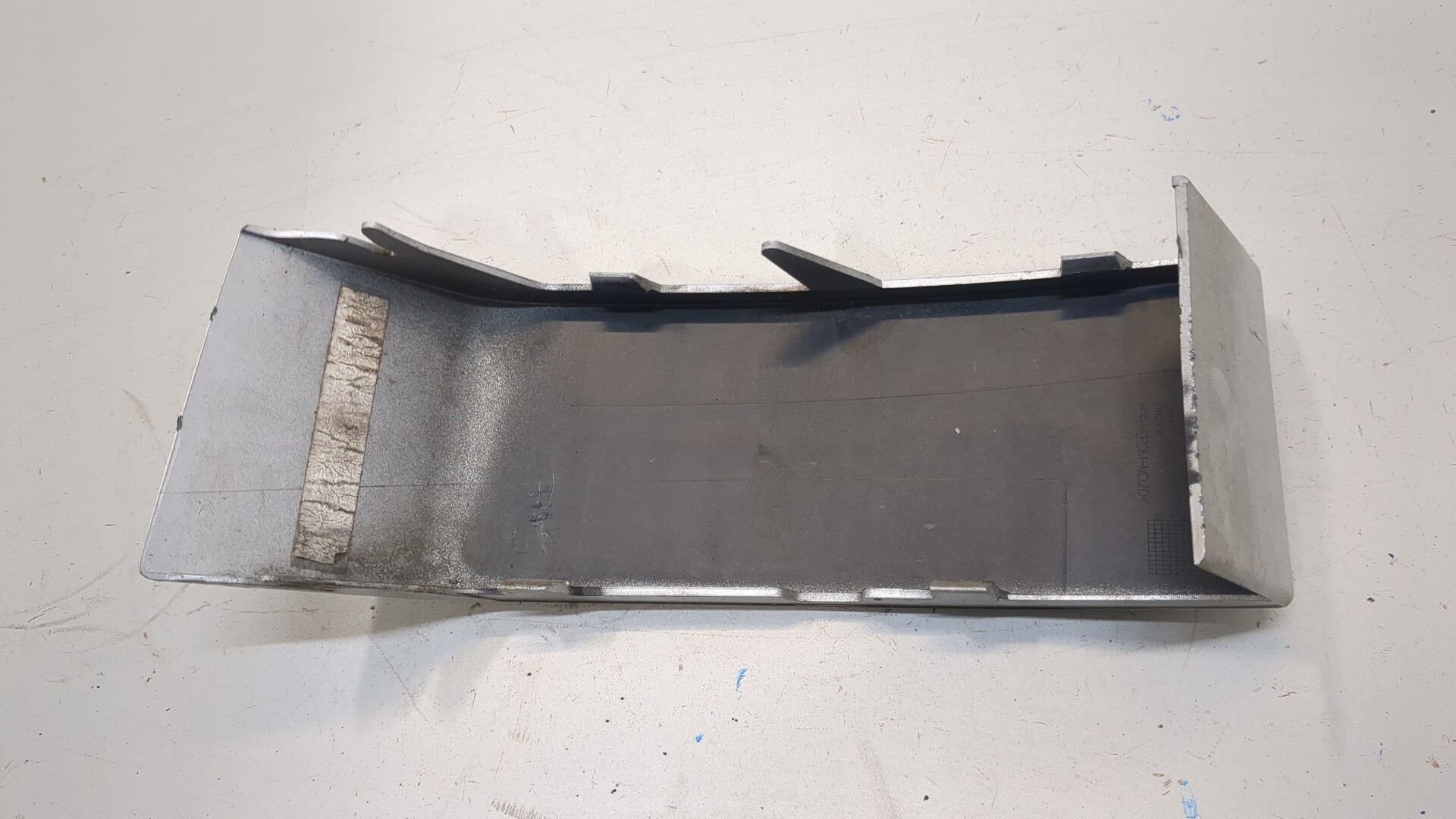 Планка под фонарь правая