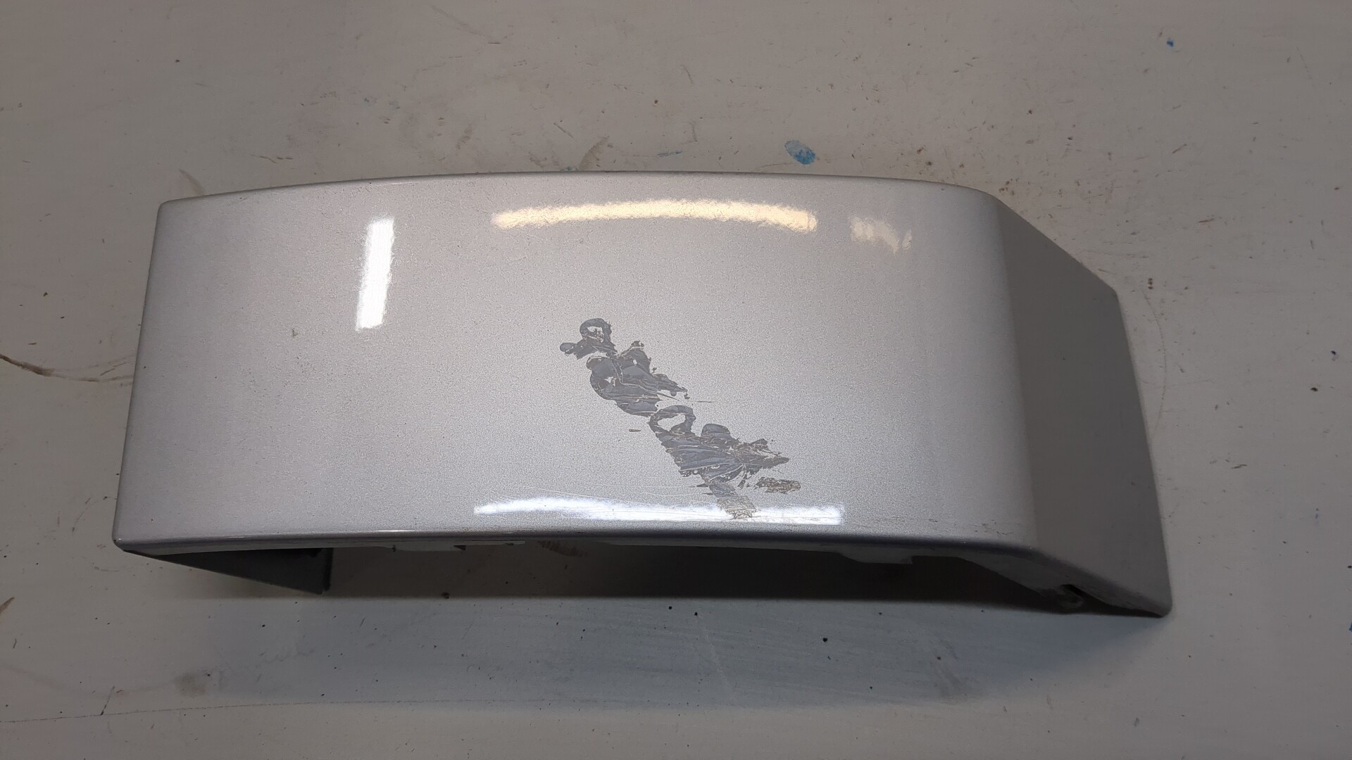 Планка под фонарь правая