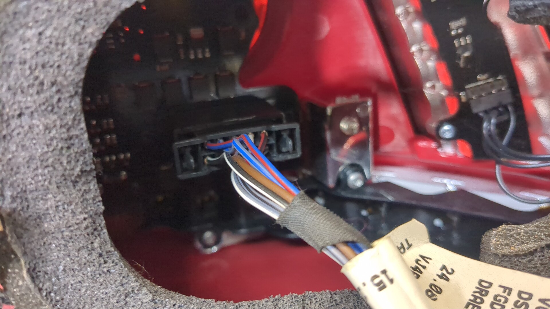 Фонарь задний левый